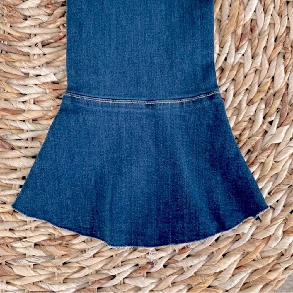 Judy Blue Crop Flare Flounce Hem Jean - Picture 6 of 13